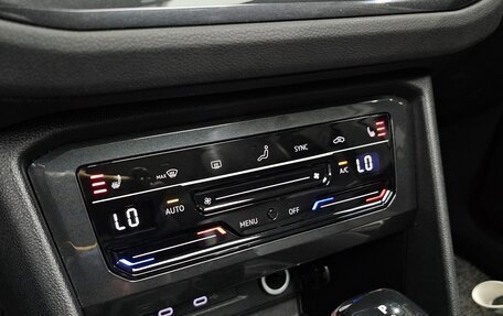 Volkswagen Tiguan II, 2022 год, 2 770 000 рублей, 19 фотография