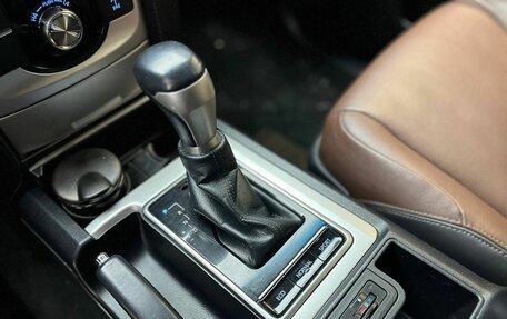 Toyota Land Cruiser Prado 150 рестайлинг 2, 2017 год, 4 650 000 рублей, 8 фотография