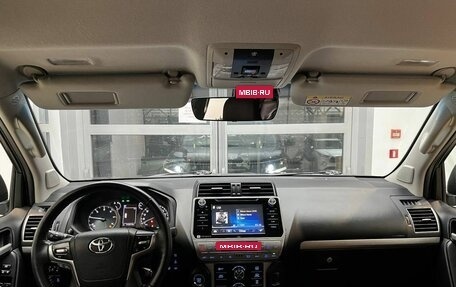 Toyota Land Cruiser Prado 150 рестайлинг 2, 2017 год, 4 650 000 рублей, 10 фотография