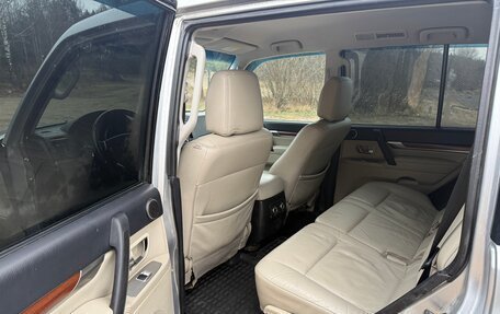 Mitsubishi Pajero IV, 2010 год, 1 550 000 рублей, 14 фотография