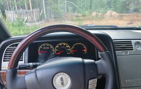 Lincoln Navigator, 2003 год, 1 099 999 рублей, 2 фотография