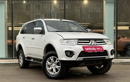 Mitsubishi Pajero Sport II рестайлинг, 2014 год, 1 748 000 рублей, 3 фотография