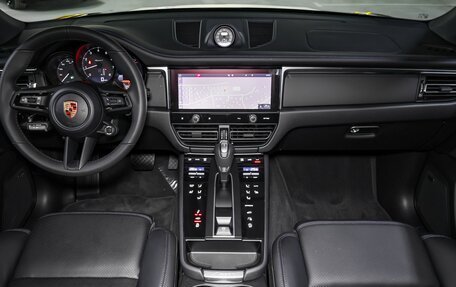 Porsche Macan I рестайлинг, 2025 год, 11 980 000 рублей, 23 фотография