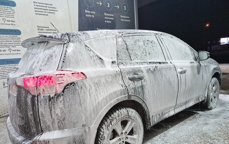 Toyota RAV4, 2015 год, 2 200 000 рублей, 2 фотография