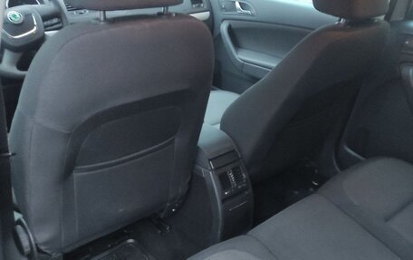 Skoda Yeti I рестайлинг, 2011 год, 800 000 рублей, 5 фотография