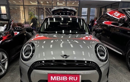 MINI Hatch, 2023 год, 3 340 000 рублей, 2 фотография