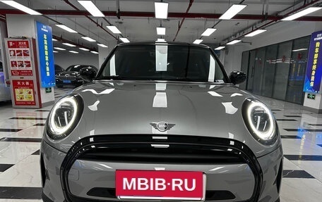 MINI Hatch, 2023 год, 3 340 000 рублей, 3 фотография
