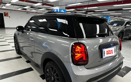 MINI Hatch, 2023 год, 3 340 000 рублей, 23 фотография