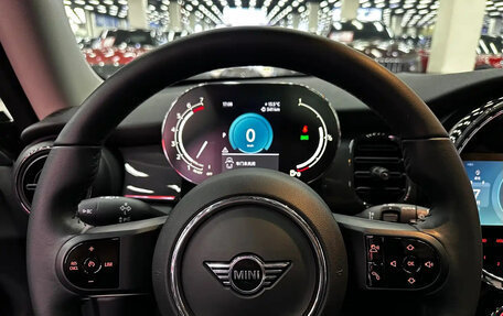 MINI Hatch, 2023 год, 3 340 000 рублей, 13 фотография