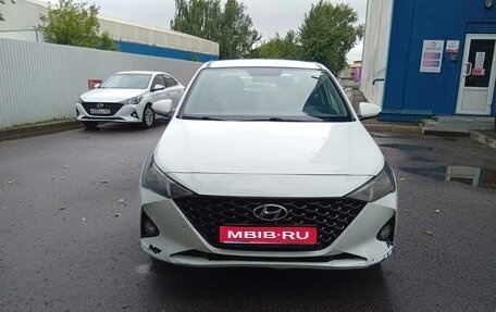 Hyundai Solaris II рестайлинг, 2020 год, 785 000 рублей, 1 фотография