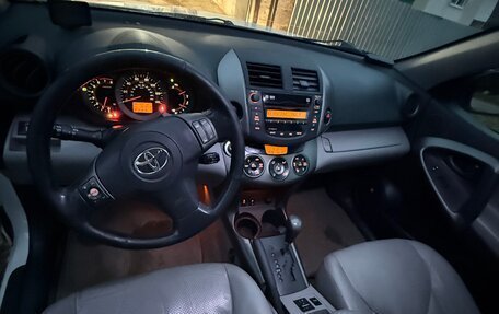 Toyota RAV4, 2009 год, 1 550 000 рублей, 8 фотография