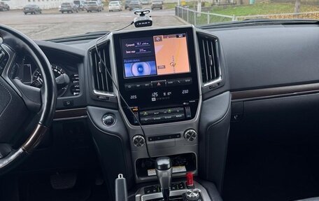 Toyota Land Cruiser 200, 2020 год, 9 200 000 рублей, 6 фотография