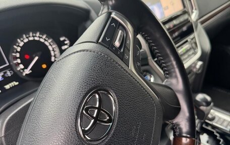 Toyota Land Cruiser 200, 2020 год, 9 200 000 рублей, 8 фотография