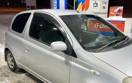 Toyota Vitz, 2000 год, 295 000 рублей, 2 фотография