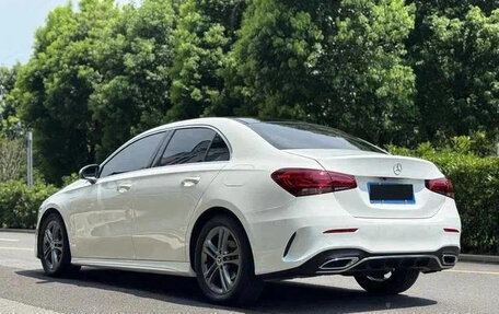 Mercedes-Benz A-Класс, 2021 год, 1 800 000 рублей, 4 фотография