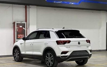 Volkswagen T-Roc I, 2022 год, 2 660 000 рублей, 4 фотография