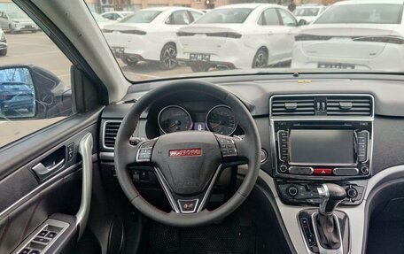 Haval H6, 2016 год, 990 000 рублей, 7 фотография