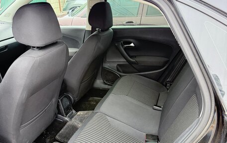 Volkswagen Polo VI (EU Market), 2013 год, 750 000 рублей, 7 фотография