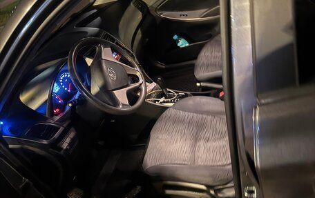 Hyundai Solaris II рестайлинг, 2014 год, 646 000 рублей, 7 фотография