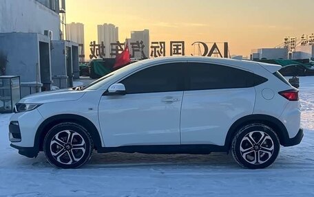 Honda Vezel, 2022 год, 1 540 000 рублей, 7 фотография