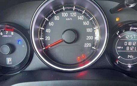 Honda Vezel, 2022 год, 1 540 000 рублей, 14 фотография