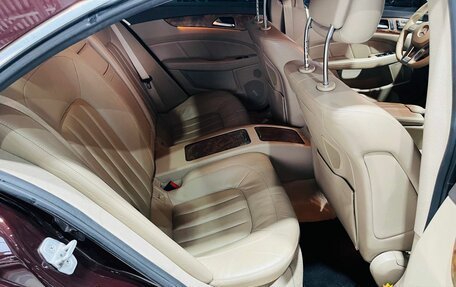 Mercedes-Benz CLS, 2012 год, 1 889 000 рублей, 21 фотография