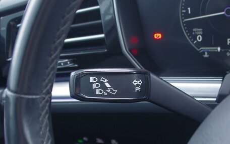 Volkswagen Touareg III, 2019 год, 4 450 000 рублей, 14 фотография