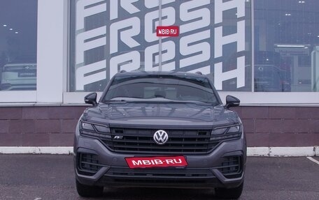 Volkswagen Touareg III, 2019 год, 4 450 000 рублей, 3 фотография