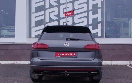 Volkswagen Touareg III, 2019 год, 4 450 000 рублей, 4 фотография