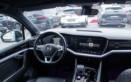 Volkswagen Touareg III, 2019 год, 4 450 000 рублей, 16 фотография