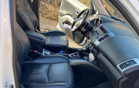 Mitsubishi Outlander III рестайлинг 3, 2010 год, 1 149 000 рублей, 9 фотография