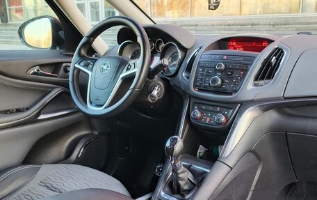 Opel Zafira C рестайлинг, 2013 год, 1 130 000 рублей, 7 фотография