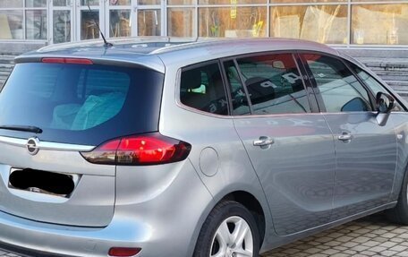 Opel Zafira C рестайлинг, 2013 год, 1 130 000 рублей, 5 фотография