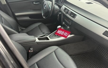 BMW 3 серия, 2007 год, 1 076 000 рублей, 10 фотография