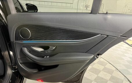 Mercedes-Benz E-Класс, 2020 год, 4 850 000 рублей, 27 фотография