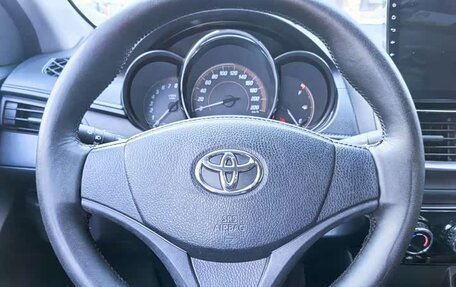 Toyota Yaris XP150 рестайлинг, 2021 год, 1 580 000 рублей, 11 фотография