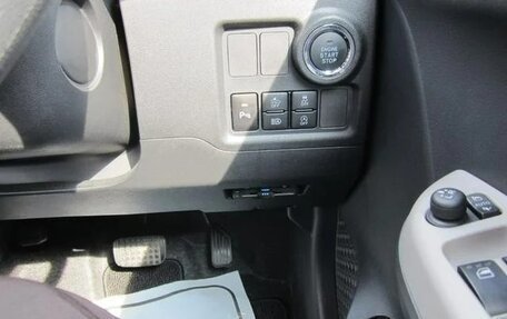 Toyota Passo III, 2022 год, 934 000 рублей, 14 фотография