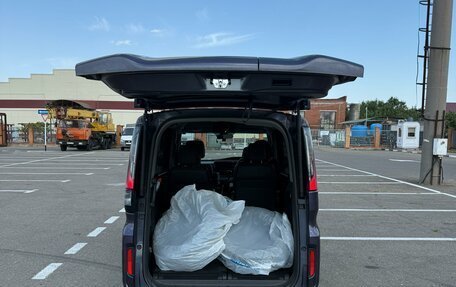 Honda Stepwgn IV, 2017 год, 2 100 000 рублей, 6 фотография