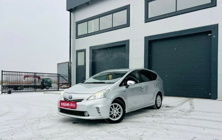 Toyota Prius Alpha I (ZVW40/41), 2012 год, 1 069 000 рублей, 1 фотография