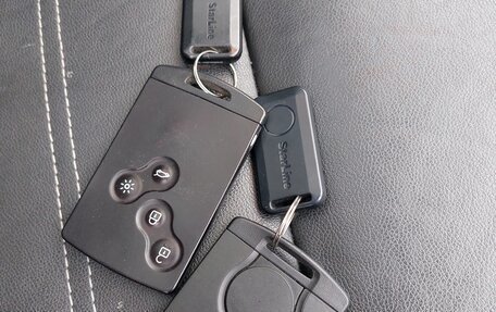 Renault Koleos I рестайлинг 2, 2013 год, 1 400 000 рублей, 23 фотография