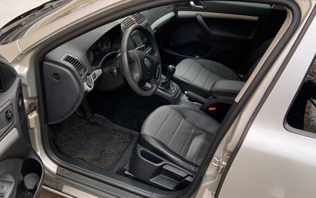 Skoda Octavia, 2005 год, 600 000 рублей, 13 фотография