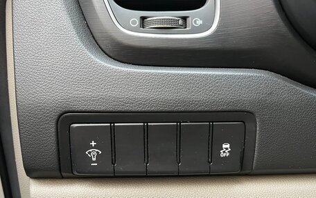 KIA Carnival III, 2018 год, 2 599 999 рублей, 2 фотография