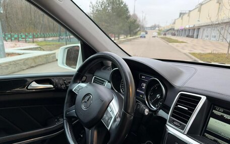 Mercedes-Benz GL-Класс, 2013 год, 2 430 000 рублей, 21 фотография