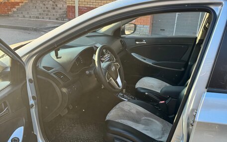 Hyundai Solaris II рестайлинг, 2011 год, 535 000 рублей, 8 фотография