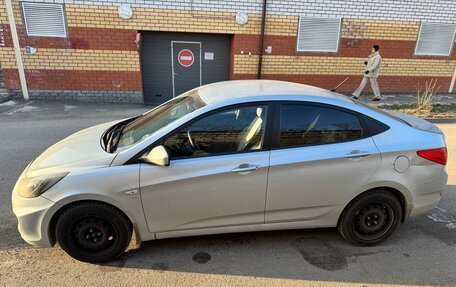 Hyundai Solaris II рестайлинг, 2011 год, 535 000 рублей, 7 фотография