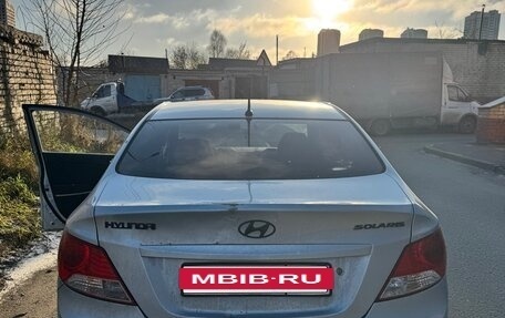 Hyundai Solaris II рестайлинг, 2011 год, 535 000 рублей, 5 фотография