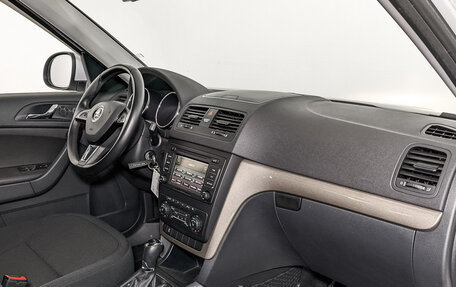 Skoda Yeti I рестайлинг, 2014 год, 1 350 000 рублей, 13 фотография