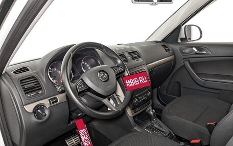 Skoda Yeti I рестайлинг, 2014 год, 1 350 000 рублей, 15 фотография