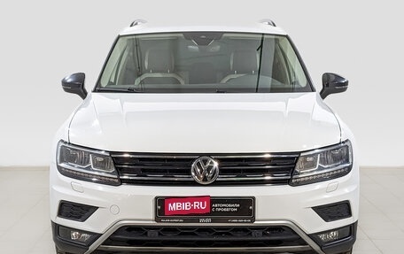 Volkswagen Tiguan II, 2020 год, 2 990 000 рублей, 2 фотография