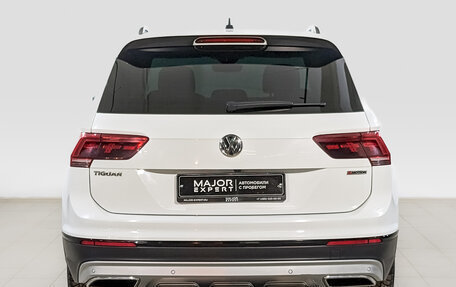 Volkswagen Tiguan II, 2020 год, 2 990 000 рублей, 5 фотография